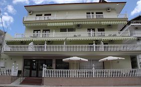 Viktoria Hotel